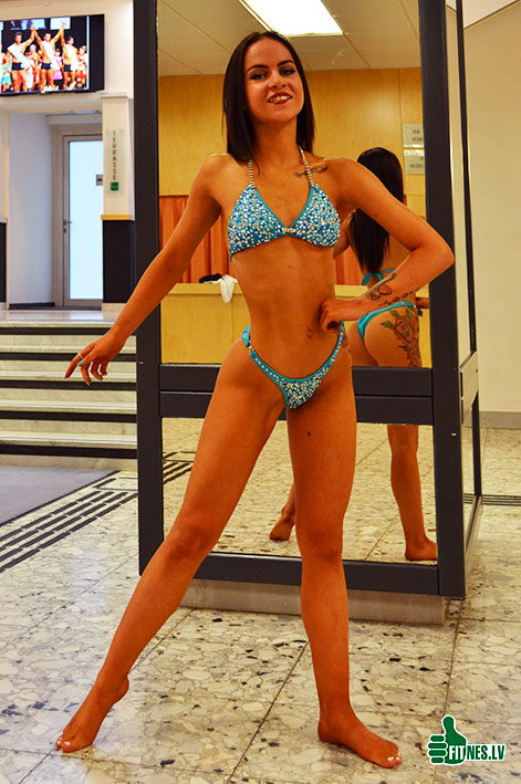 http://img.fitnes.lv/2/bikini_girls_782_0051.jpg